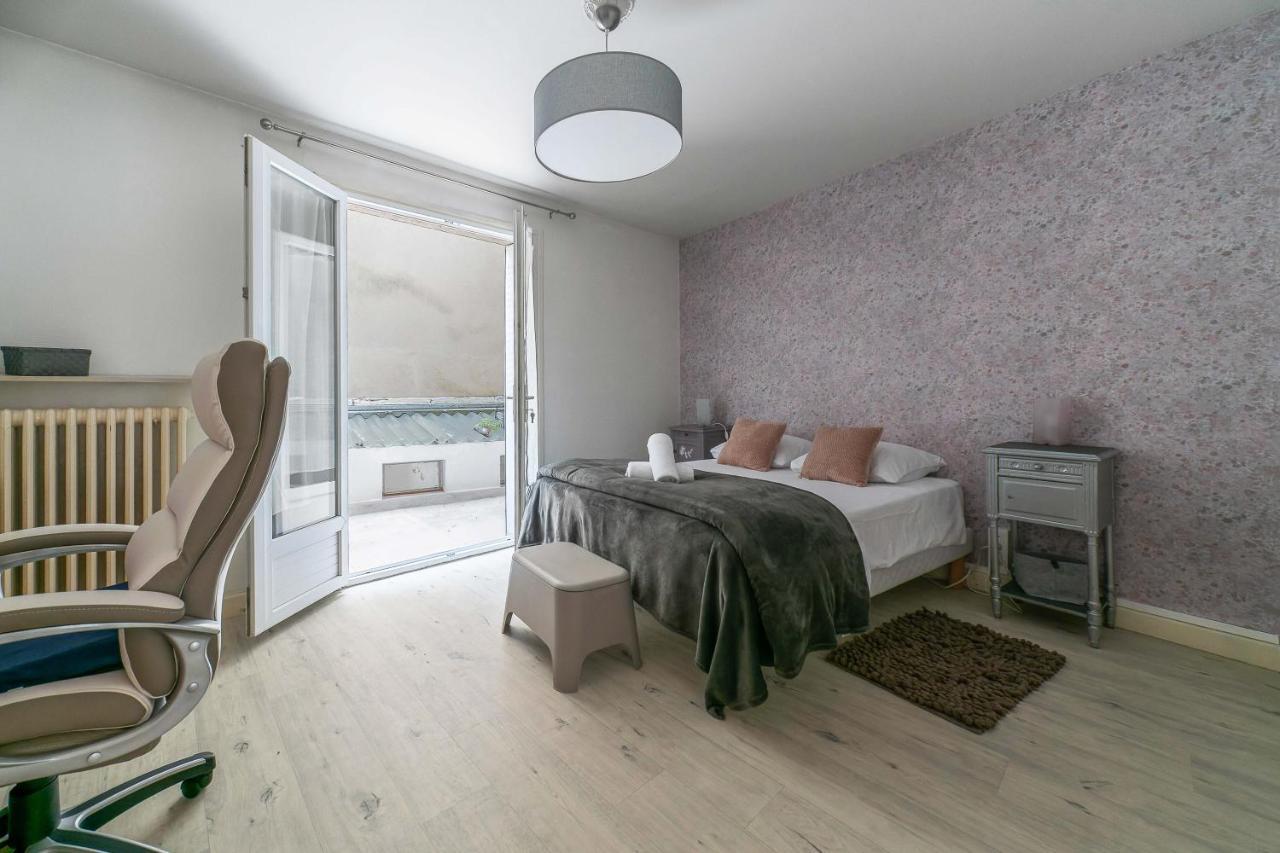 Le Dejoux - Appartement Avec Terrasse En Centre Ville Виши Экстерьер фото